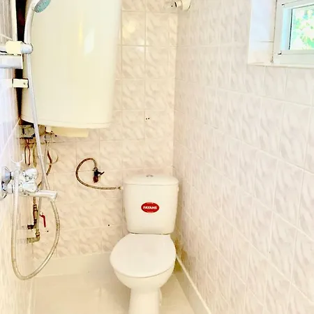 بيت ضيافة Jackie House فارنا