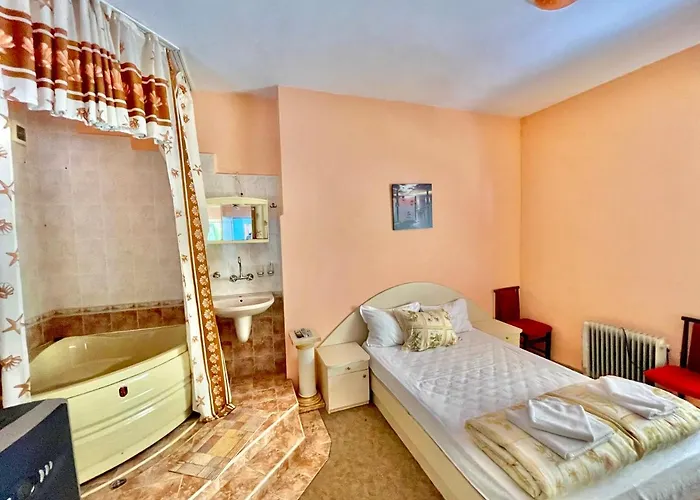 Jackie House Affittacamere 3*